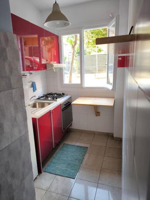 Apartment 50 Meters From The Beach Loutráki Esterno foto